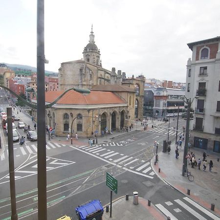 Piso Grande Y Luminoso En El Casco Viejo De Bilbao Lägenhet Exteriör bild